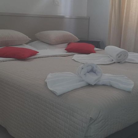 Guest House Fidardo โรม ภายนอก รูปภาพ